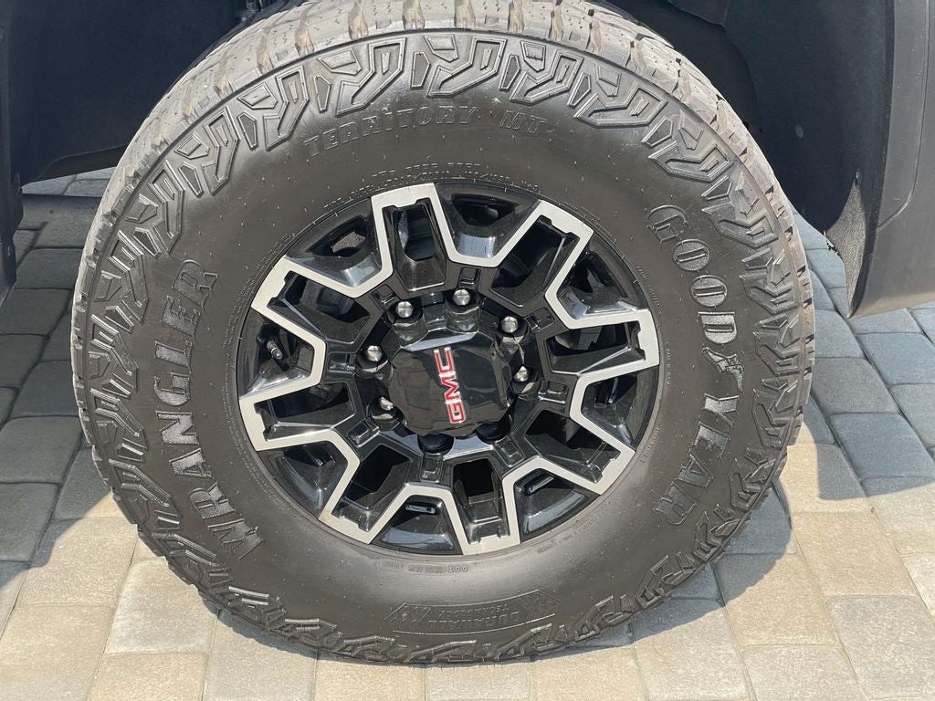 2025 GMC Sierra 2500HD AT4X