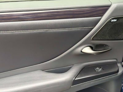 2021 Lexus ES 300h Luxury