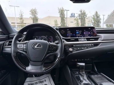 2021 Lexus ES 300h Luxury