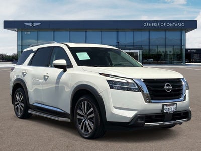 2022 Nissan Pathfinder Platinum