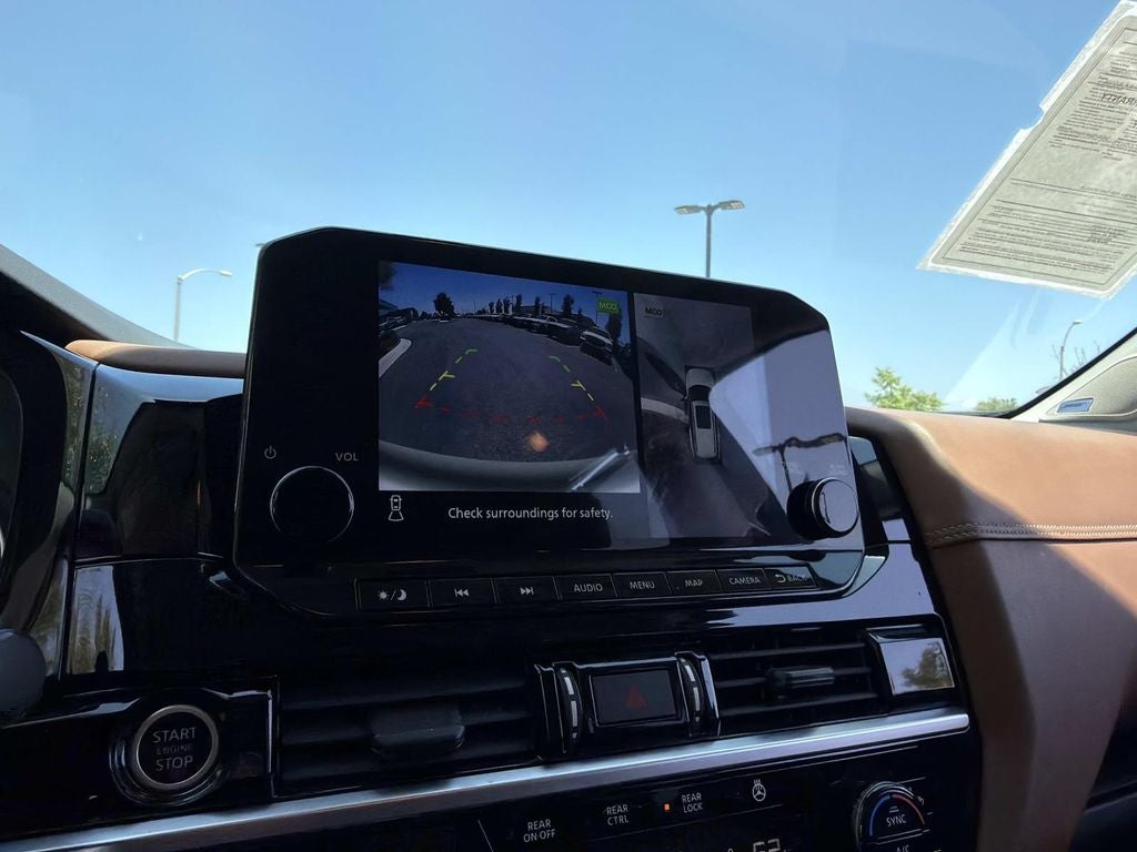 2022 Nissan Pathfinder Platinum