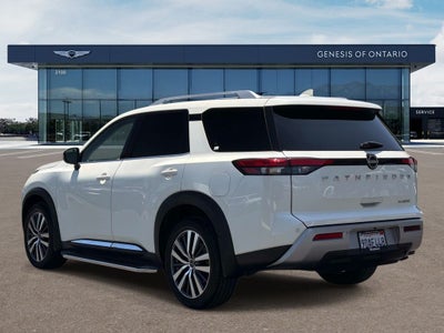 2022 Nissan Pathfinder Platinum