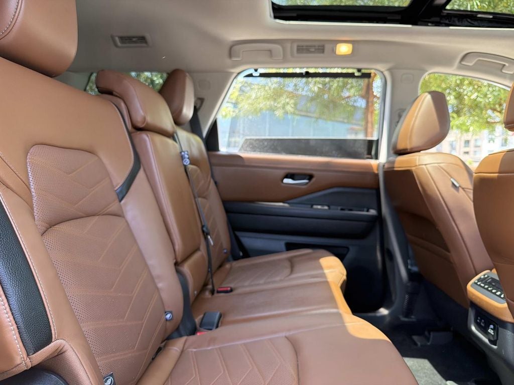 2022 Nissan Pathfinder Platinum