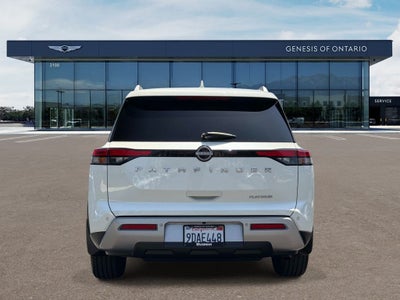 2022 Nissan Pathfinder Platinum
