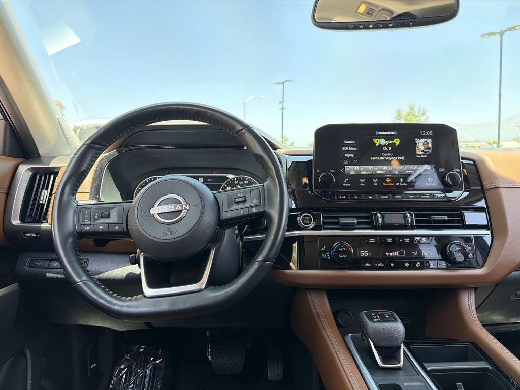 2022 Nissan Pathfinder Platinum