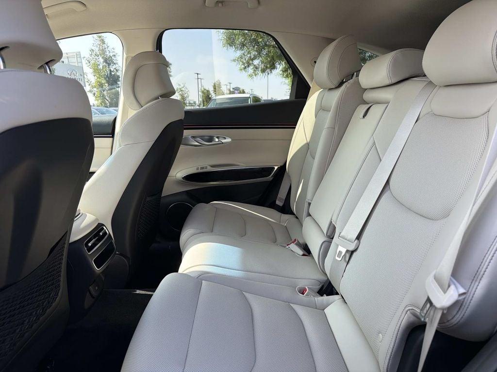 2026 Genesis GV70 2.5T