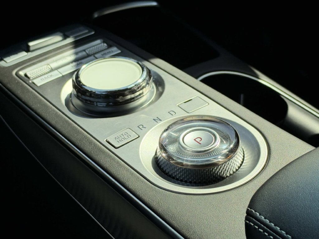 2024 Genesis GV70 2.5T Select
