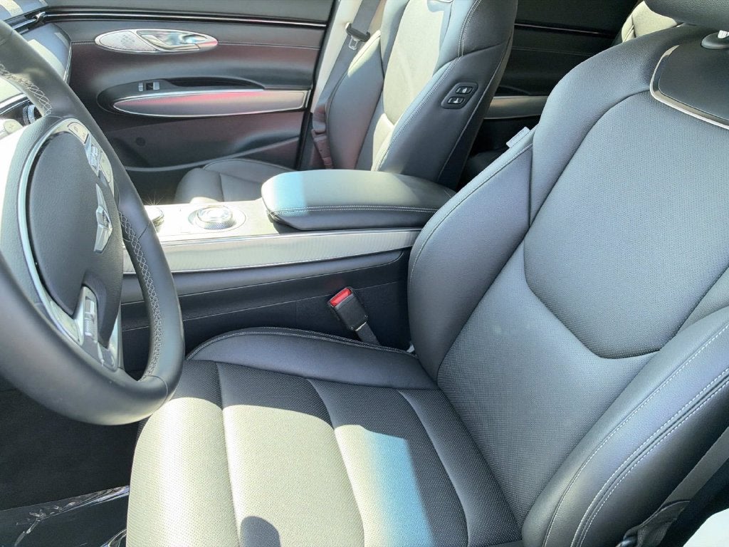 2024 Genesis GV70 2.5T Select