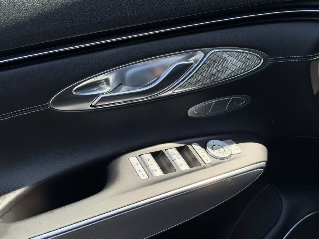 2024 Genesis GV70 2.5T Select