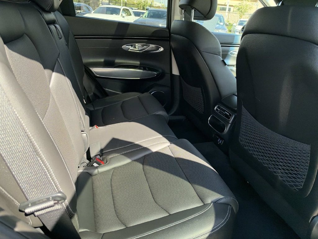 2024 Genesis GV70 2.5T Select