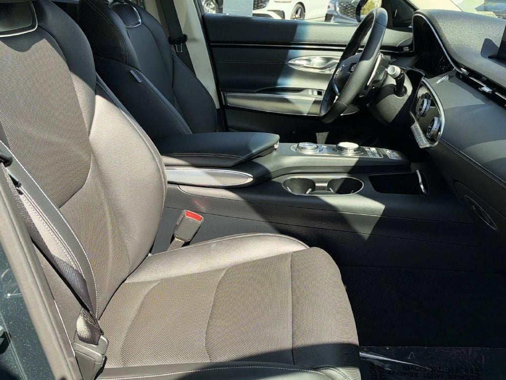 2024 Genesis GV70 2.5T Select