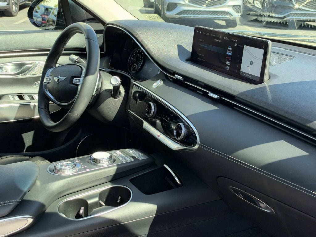 2024 Genesis GV70 2.5T Select