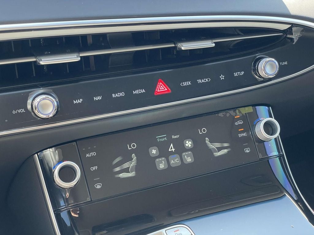 2026 Genesis GV70 2.5T