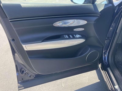 2024 Genesis GV70 2.5T Select
