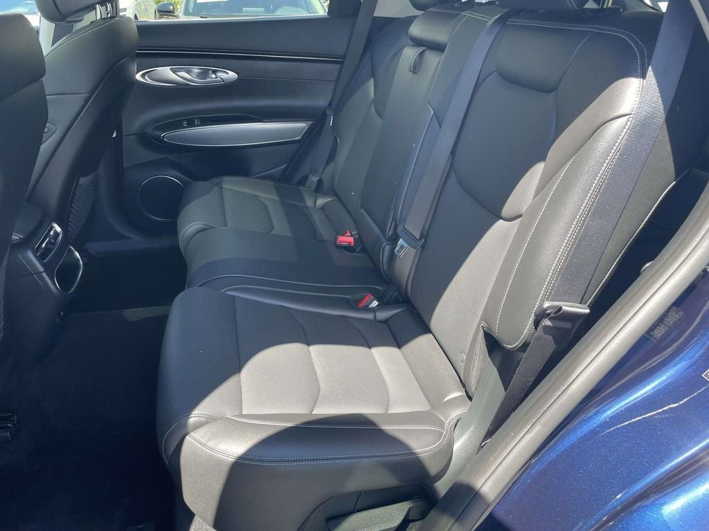 2024 Genesis GV70 2.5T Select