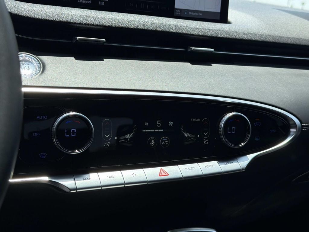 2024 Genesis GV70 2.5T Advanced