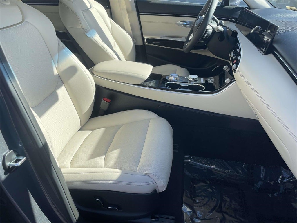 2026 Genesis GV70 2.5T