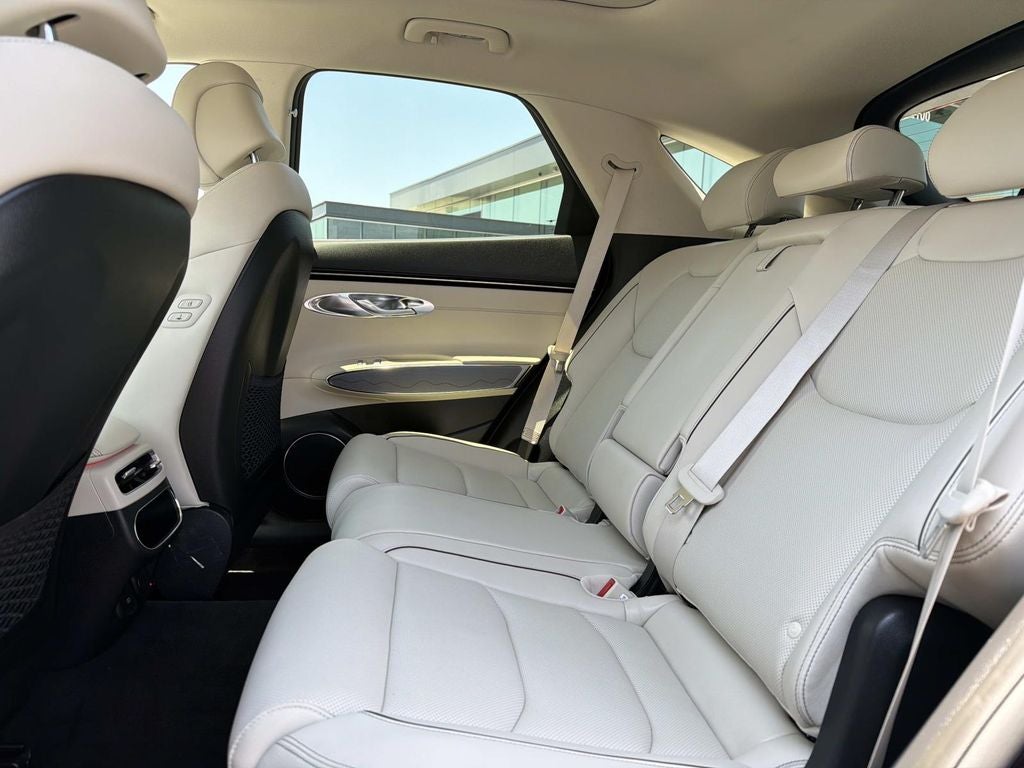 2024 Genesis GV70 2.5T Advanced