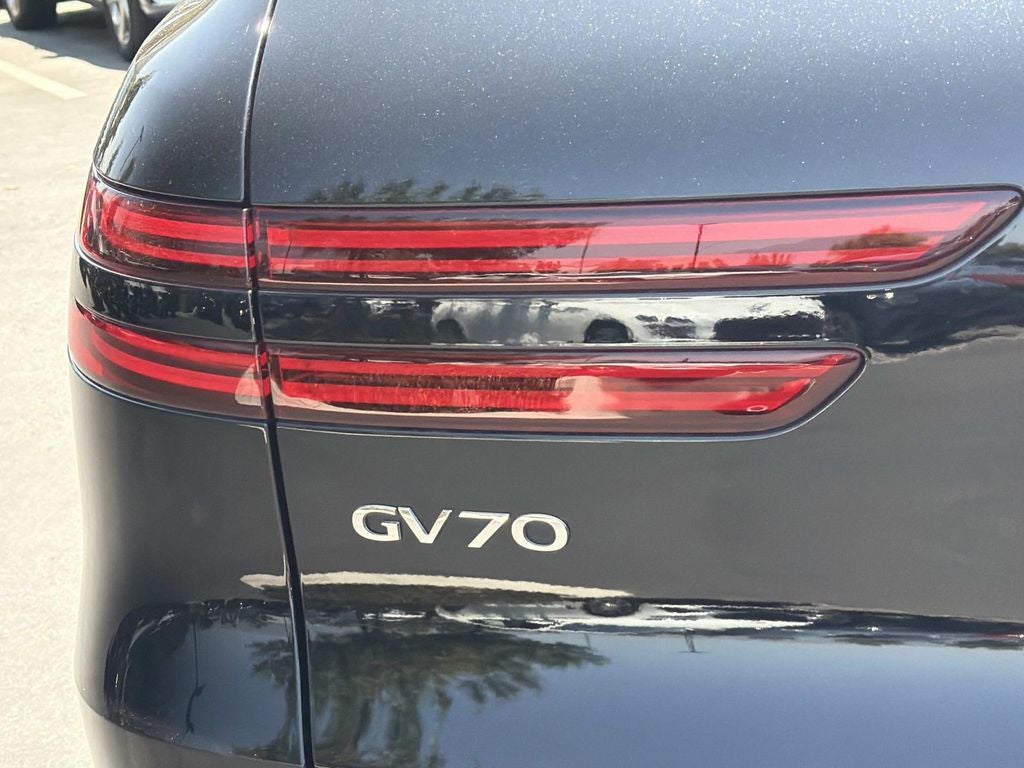 2024 Genesis GV70 2.5T Advanced