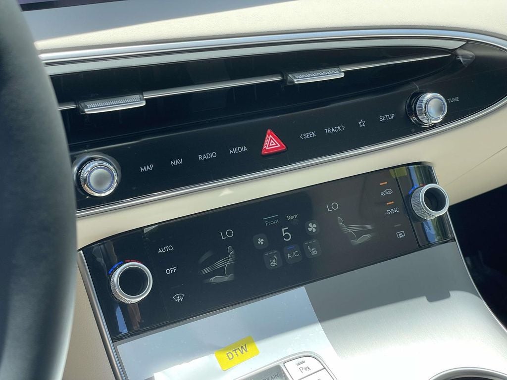 2026 Genesis GV70 2.5T Select