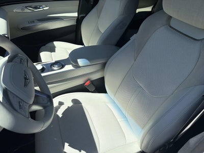 2023 Genesis Electrified GV70 Advanced