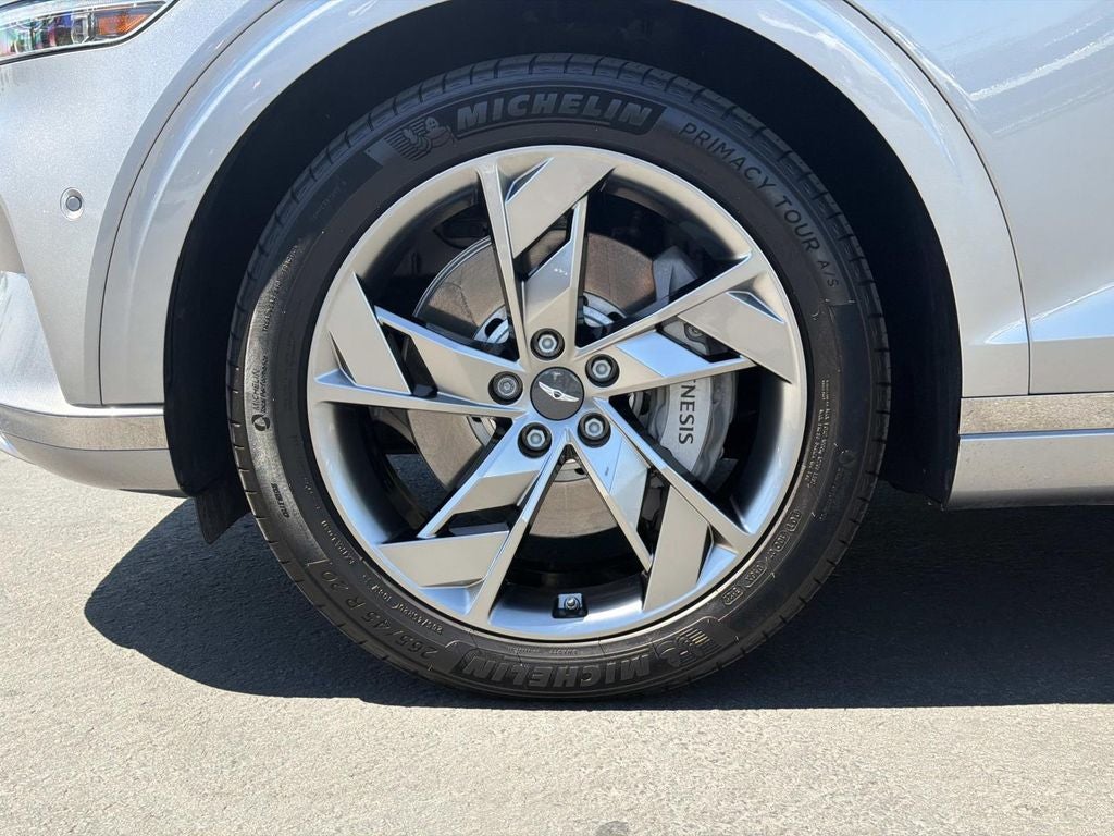 2023 Genesis Electrified GV70 Advanced