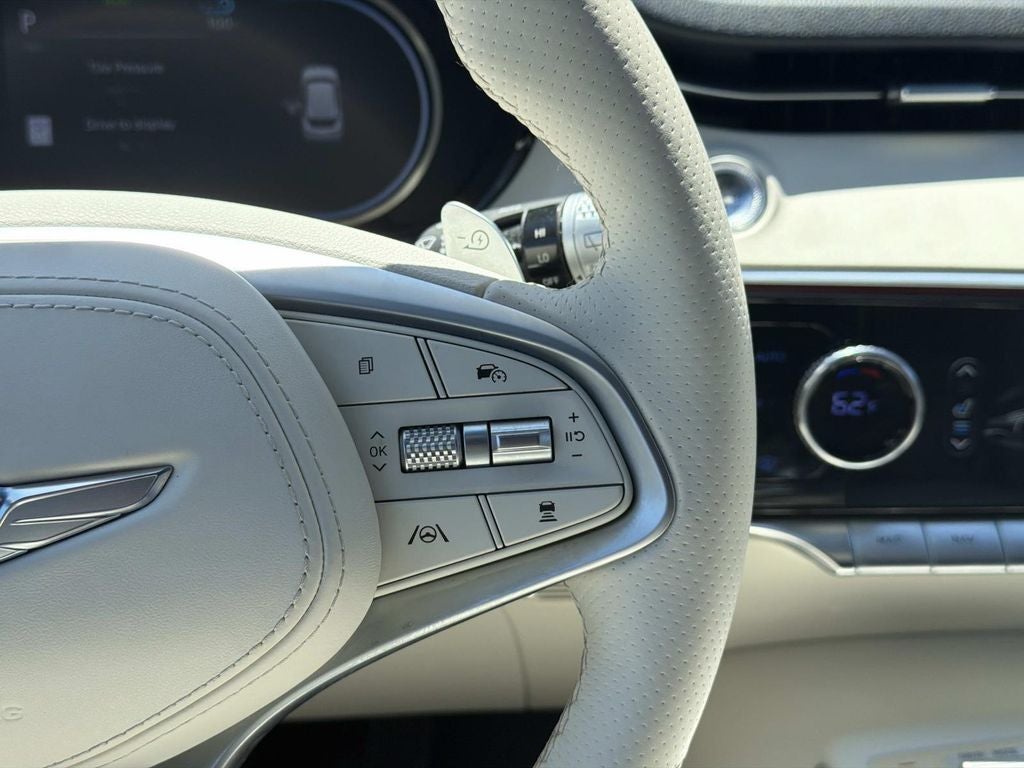2023 Genesis Electrified GV70 Advanced