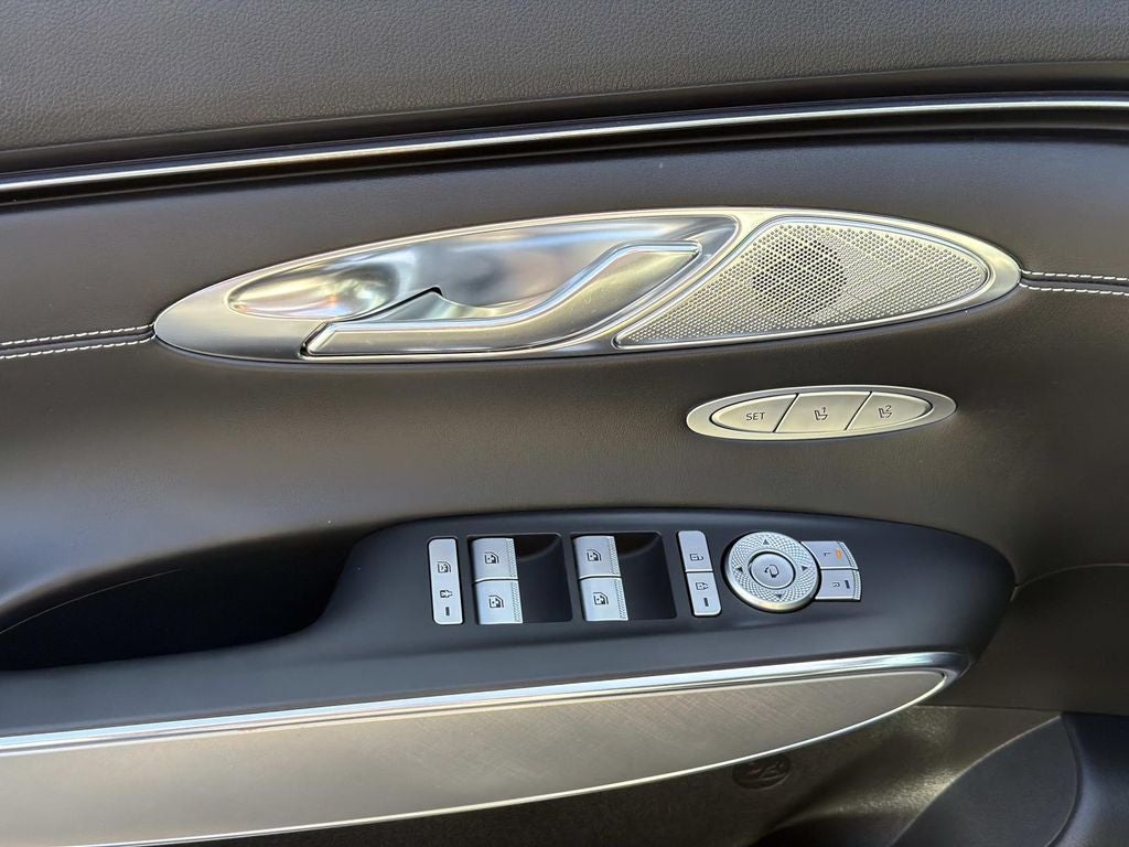2023 Genesis Electrified GV70 Advanced