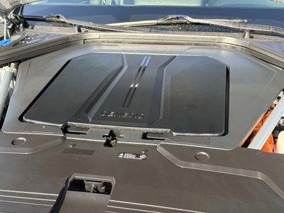 2023 Genesis Electrified GV70 Advanced