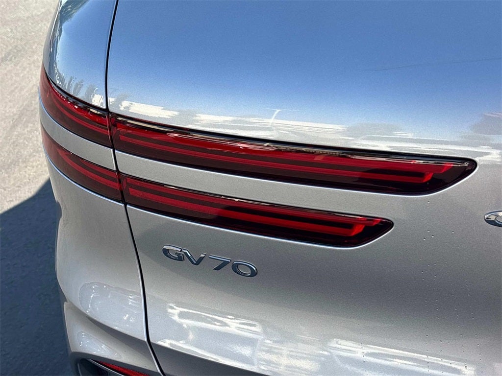 2026 Genesis Electrified GV70 STANDARD