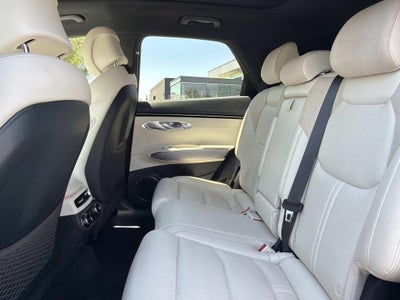 2023 Genesis Electrified GV70 Advanced