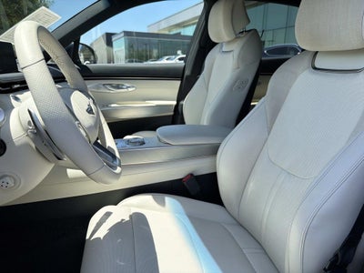2023 Genesis Electrified GV70 Advanced