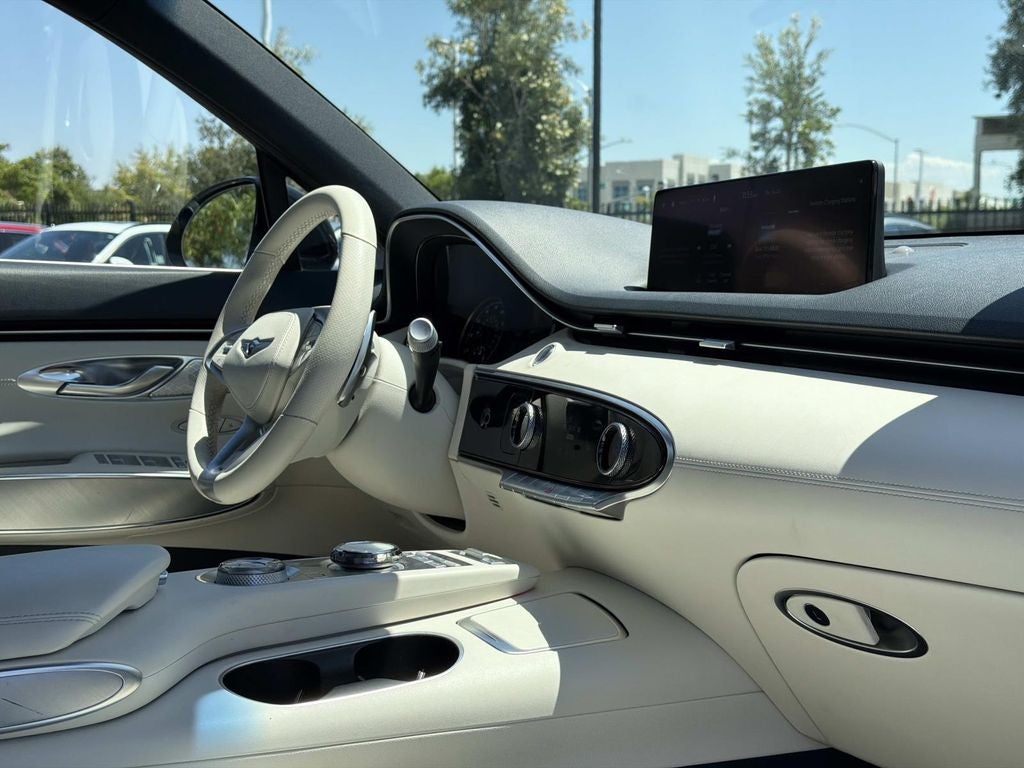 2023 Genesis Electrified GV70 Advanced