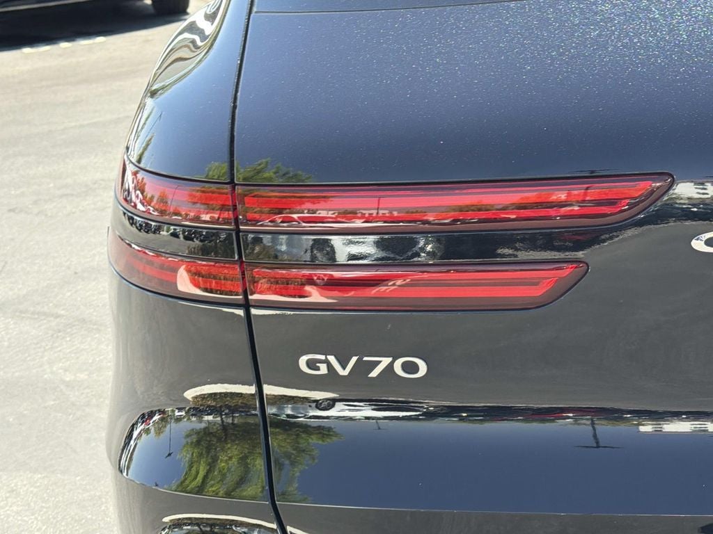 2023 Genesis Electrified GV70 Advanced