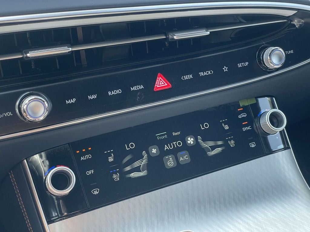 2026 Genesis GV70 2.5T Sport Prestige