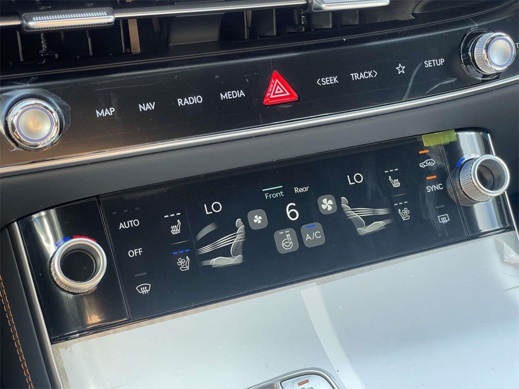 2026 Genesis GV70 2.5T SPORT PRESTIGE