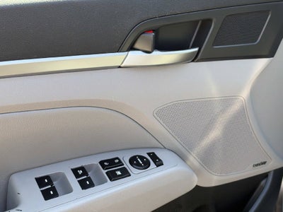 2020 Hyundai Elantra Limited