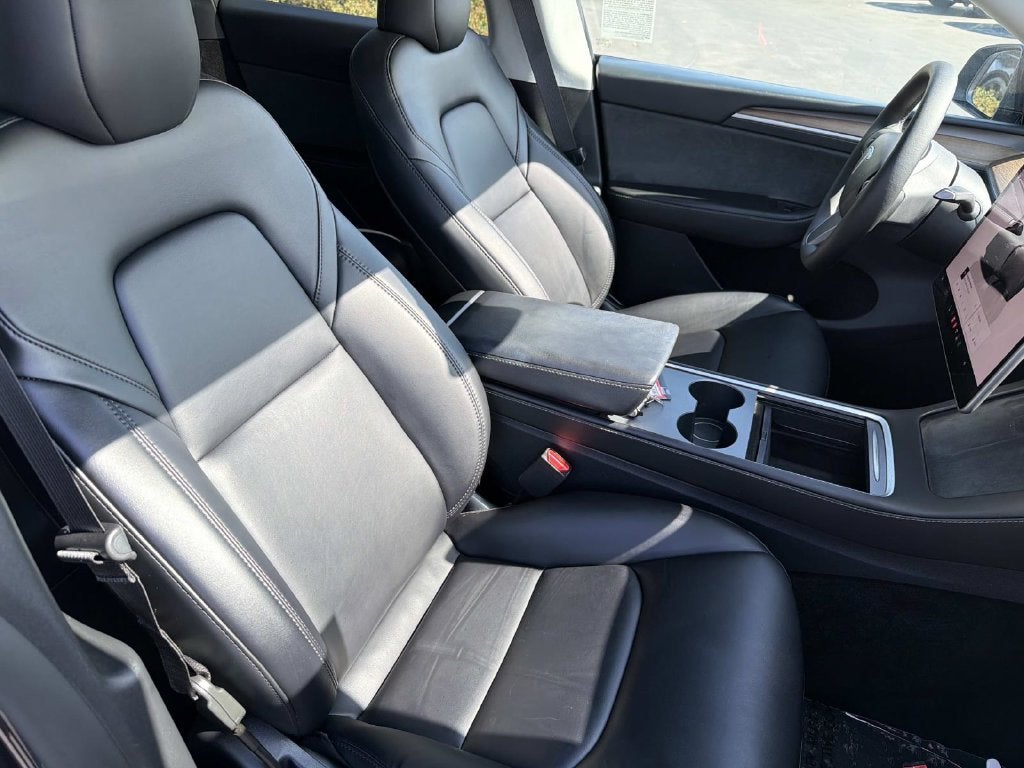 2024 Tesla Model Y Performance