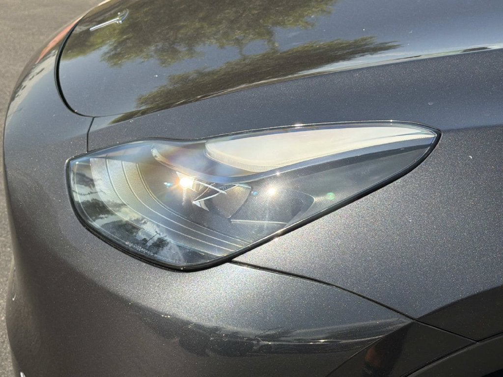 2024 Tesla Model Y Performance