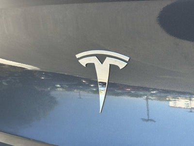 2024 Tesla Model Y Performance