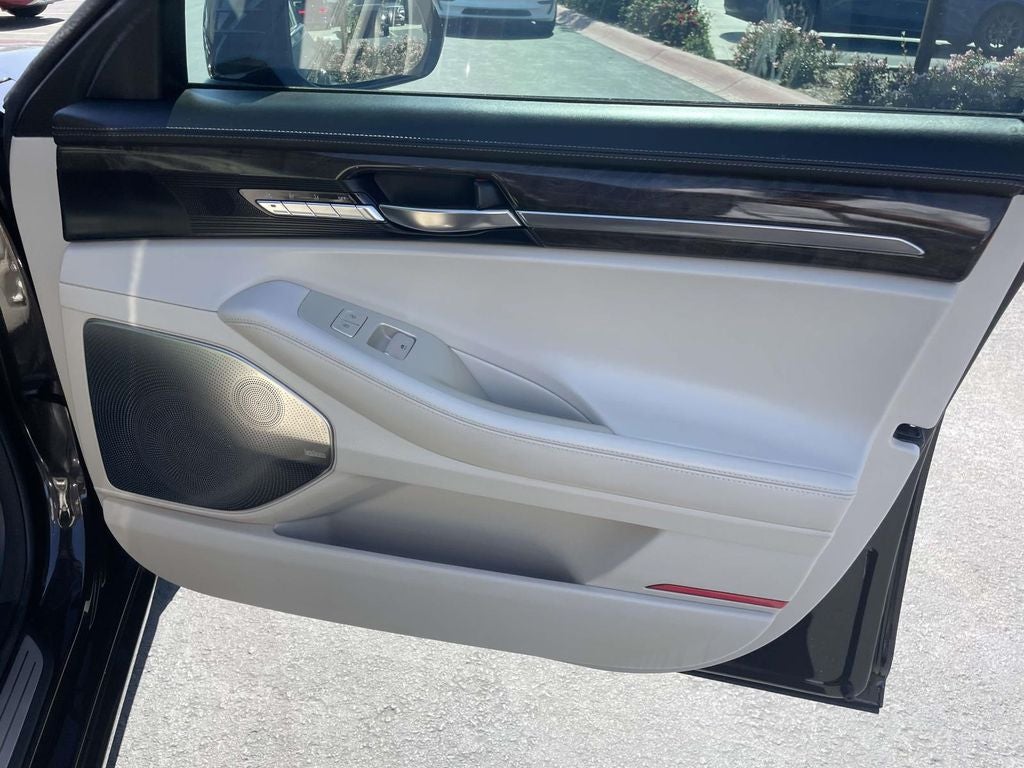 2018 Genesis G90 5.0 Ultimate