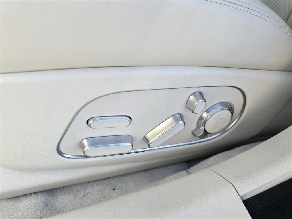 2026 Genesis G90 3.5T E-SC MHEV