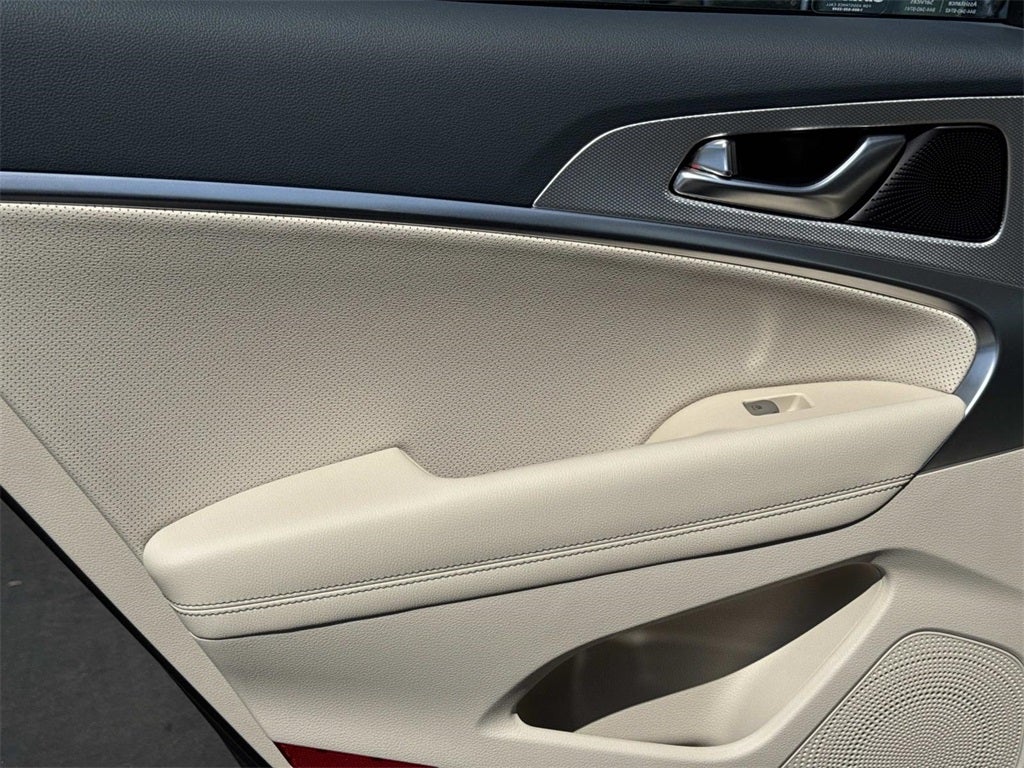 2026 Genesis G70 2.5T PRESTIGE