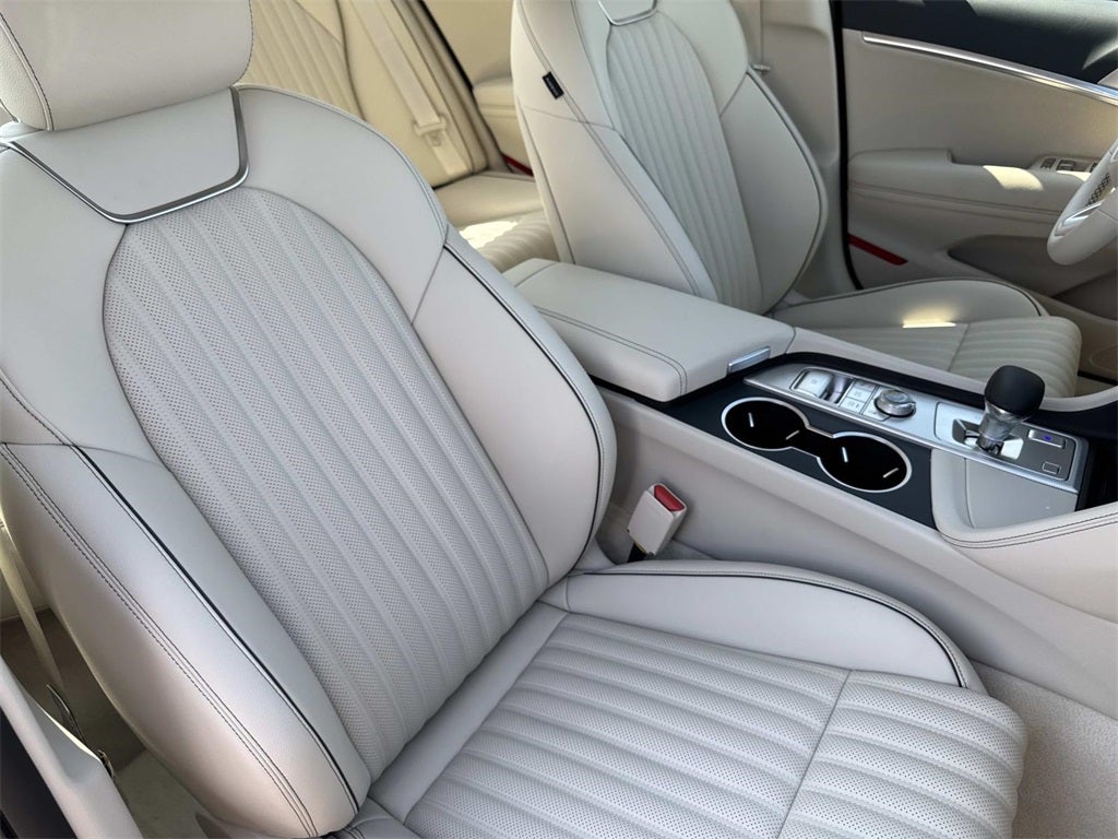 2026 Genesis G70 2.5T PRESTIGE