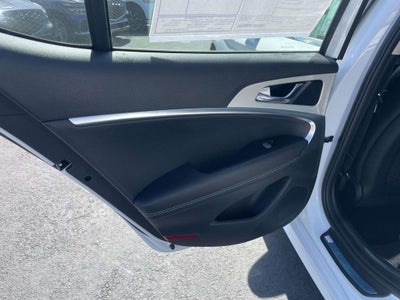 2026 Genesis G70 2.5T PRESTIGE