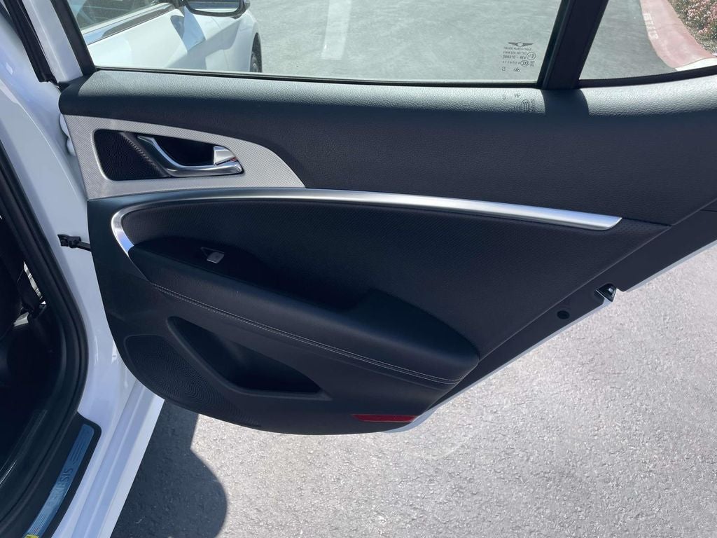 2026 Genesis G70 2.5T PRESTIGE