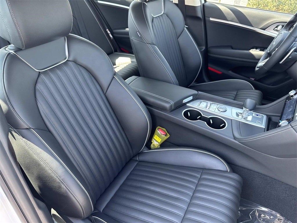 2026 Genesis G70 2.5T PRESTIGE