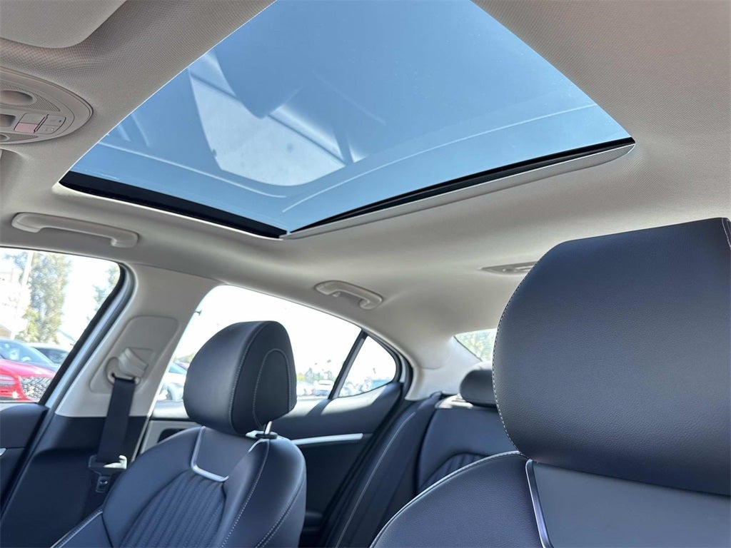 2026 Genesis G70 2.5T PRESTIGE