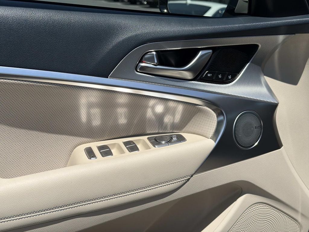 2026 Genesis G70 2.5T Prestige