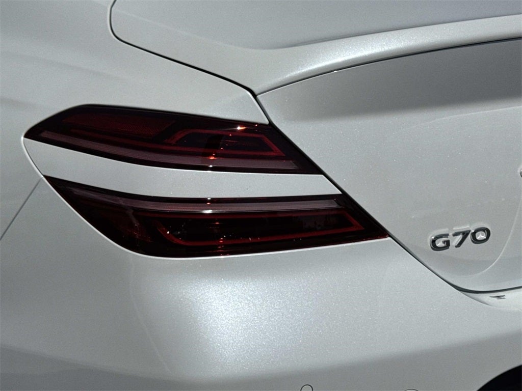 2026 Genesis G70 2.5T PRESTIGE